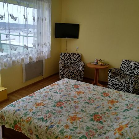 Hotel Viesbutis Jurbork Zewnętrze zdjęcie