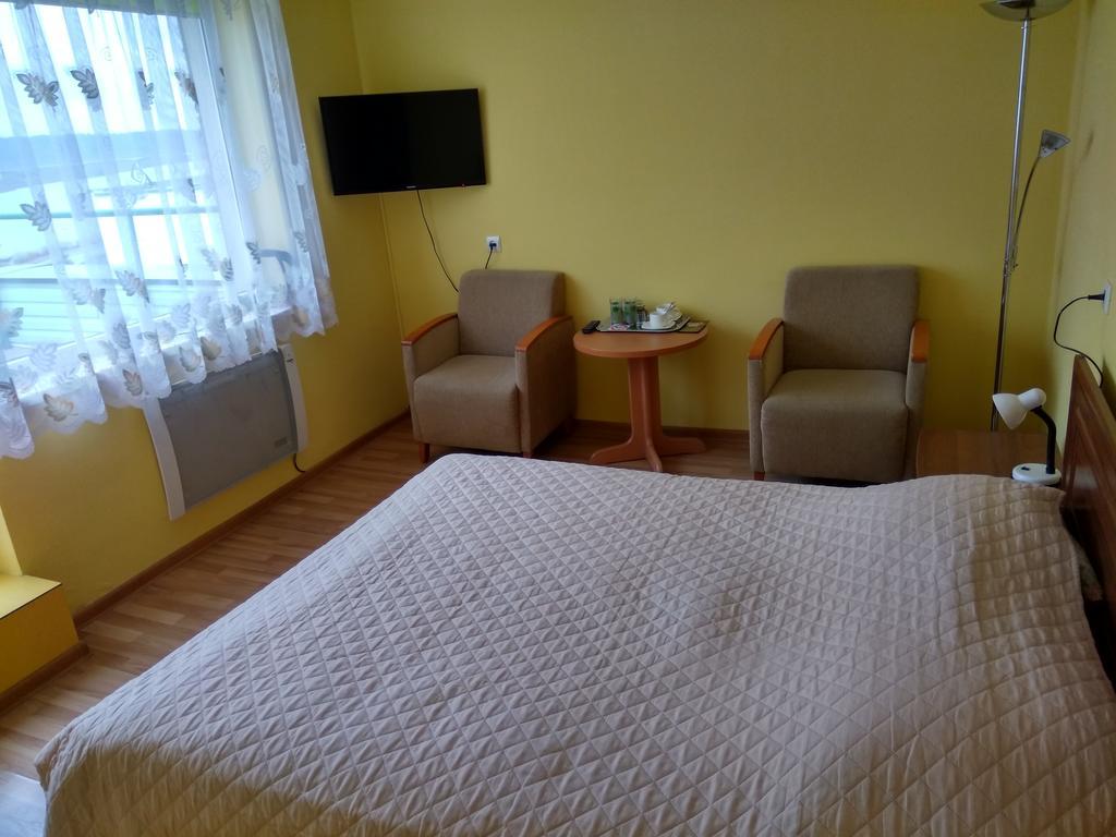 Hotel Viesbutis Jurbork Zewnętrze zdjęcie