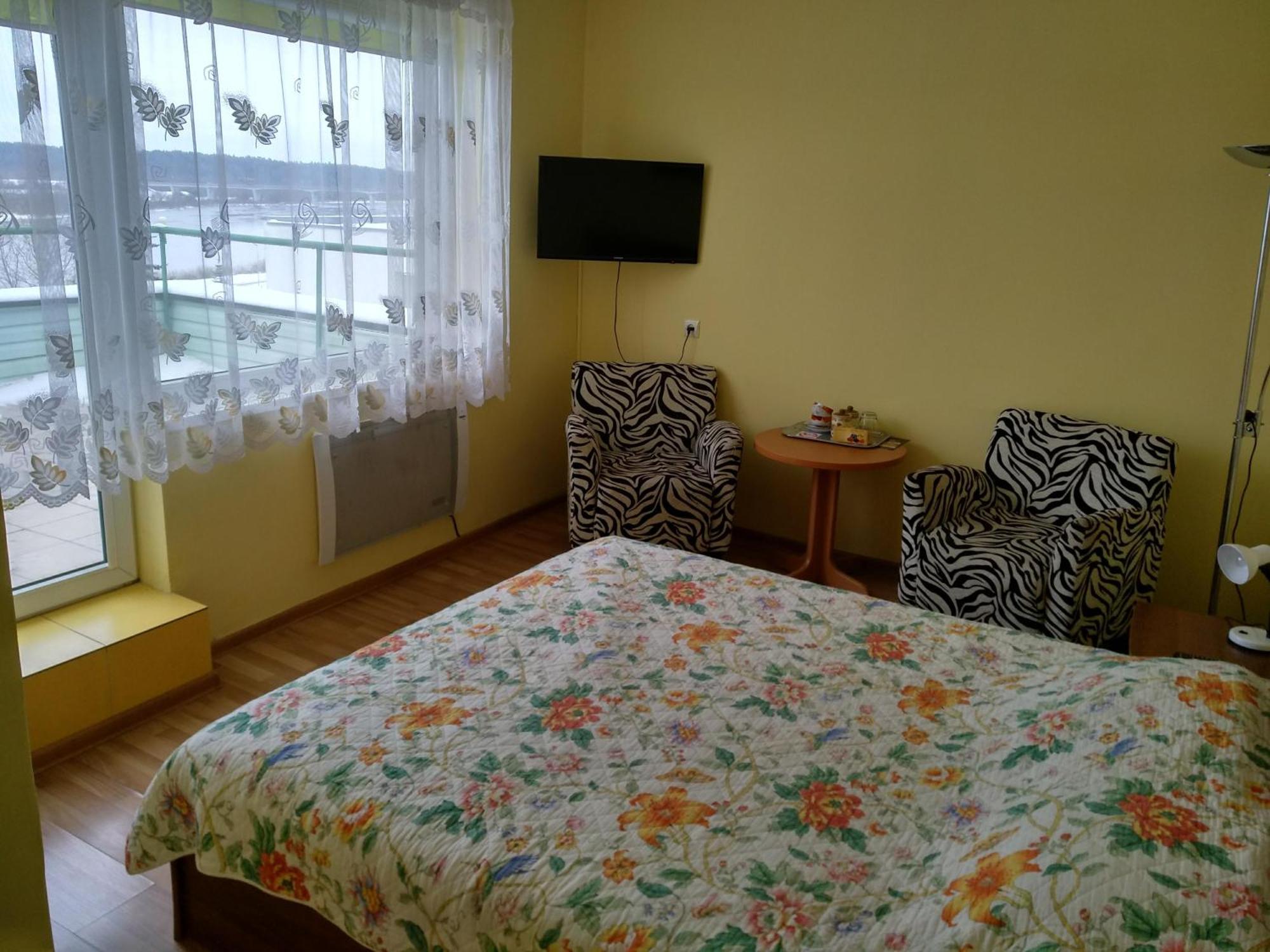 Hotel Viesbutis Jurbork Zewnętrze zdjęcie
